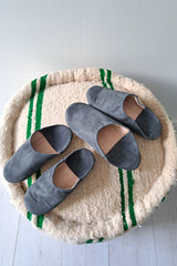 BABOUCHE SUEDE SLIPPERS. - Grey